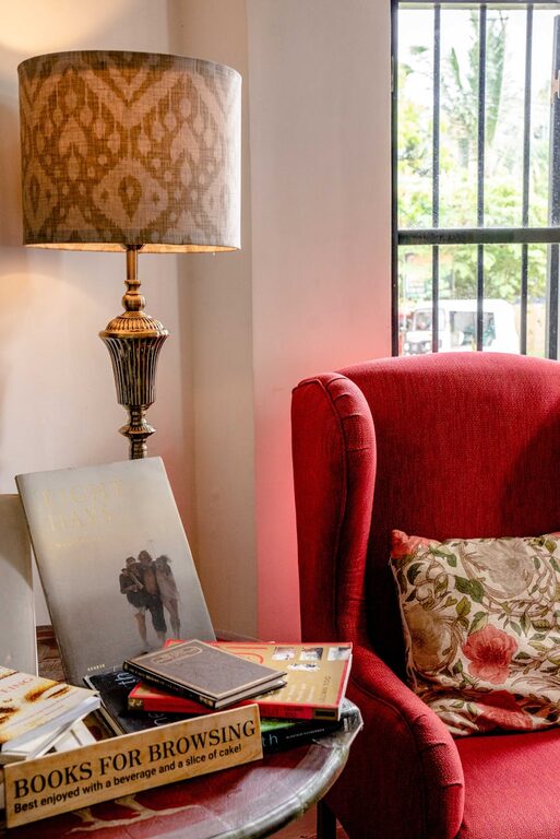 How to Create a Cozy and Inviting Reading Nook in Your Home